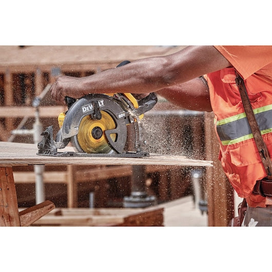 DEWALT DCS577B FLEXVOLT® 60V MAX* 7-1/4 in. Cordless Worm Drive Style Saw (Tool Only)