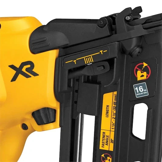 DEWALT DCN660D1 20V MAX* XR® 16 GA Angled Finish Nailer - Kit